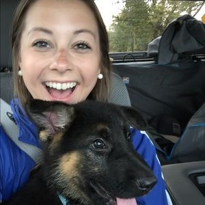 Meet your Posher, Elizabeth